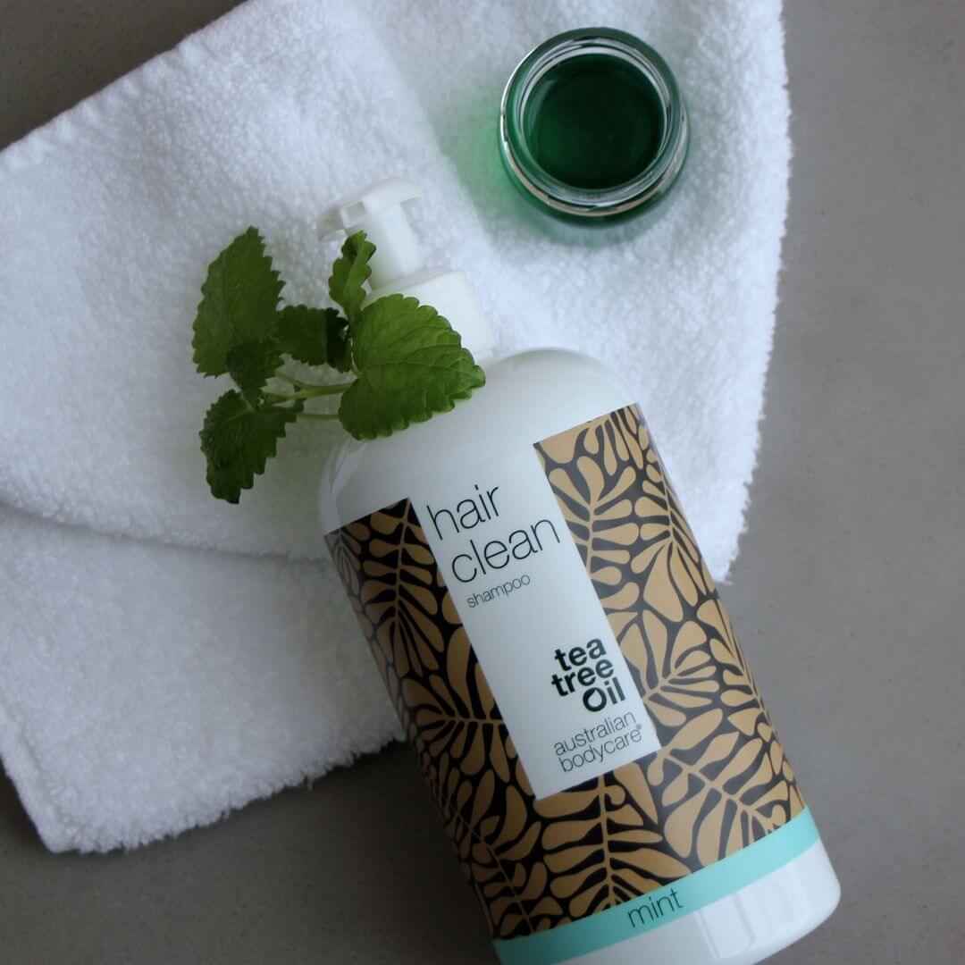 4 för 3 tea tree schampo 500 ml Mint — paketerbjudande - Paketerbjudande med fyra schampon (500 ml): Tea tree oil Mint