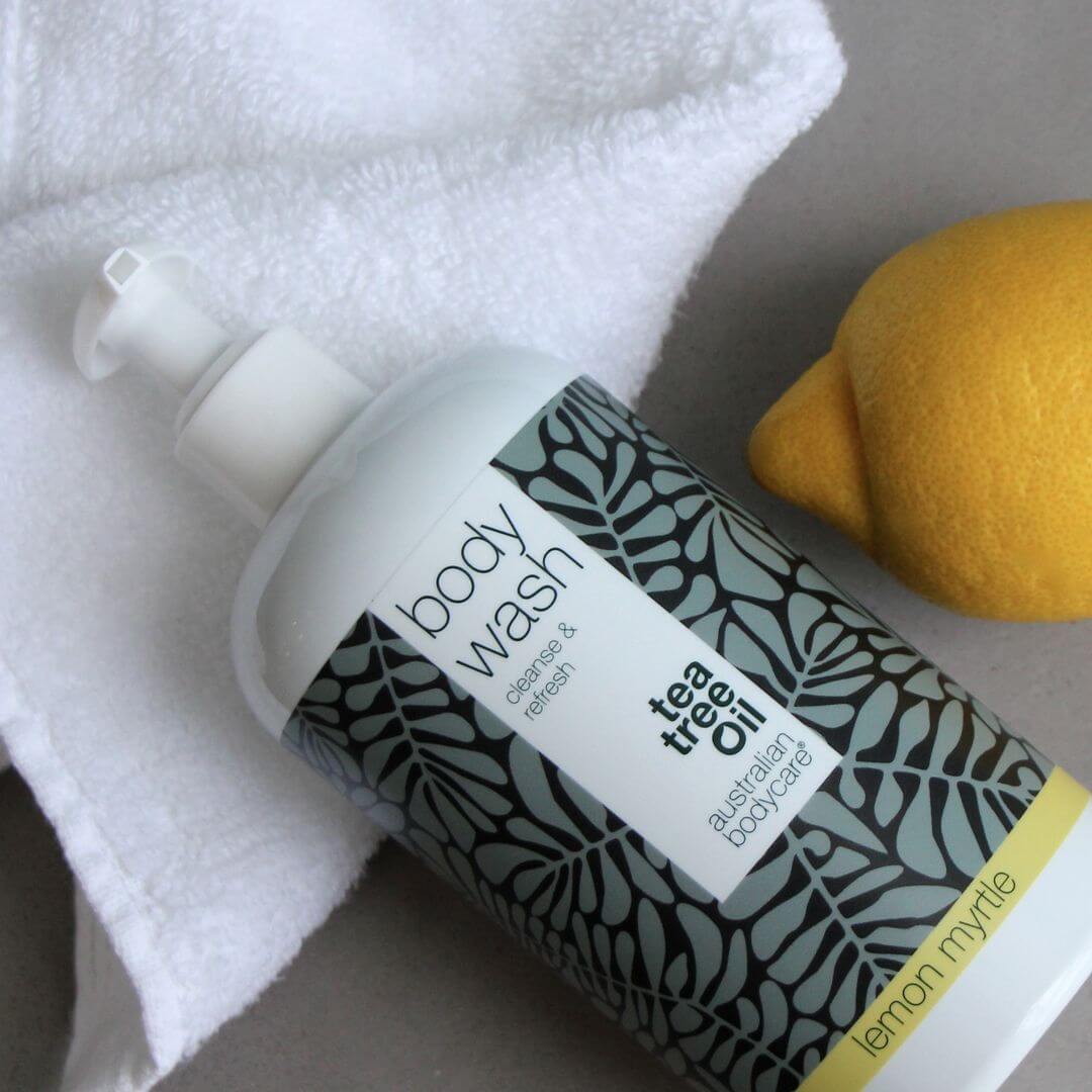 4 för 3 tea tree Body Wash 500 ml med lemon myrtle — paketerbjudande - Paketerbjudande med fyra Body Wash (500 ml): Tea tree oil lemon myrtle