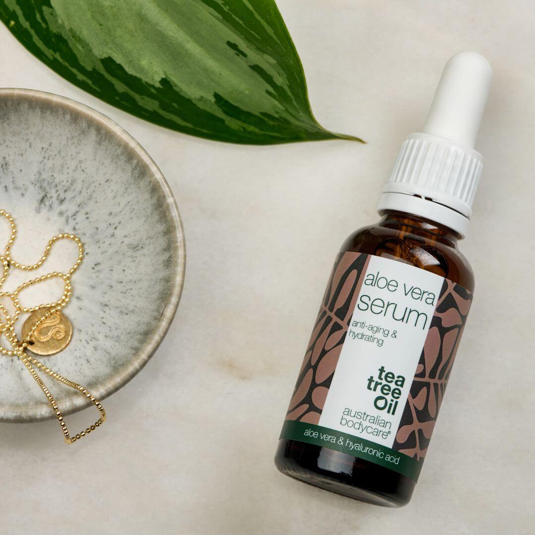 Paket för rynkor och dehydrerad hud- 3 anti–age–produkter för torr hud: ansiktsrengöring, Aloe Vera Serum och kräm