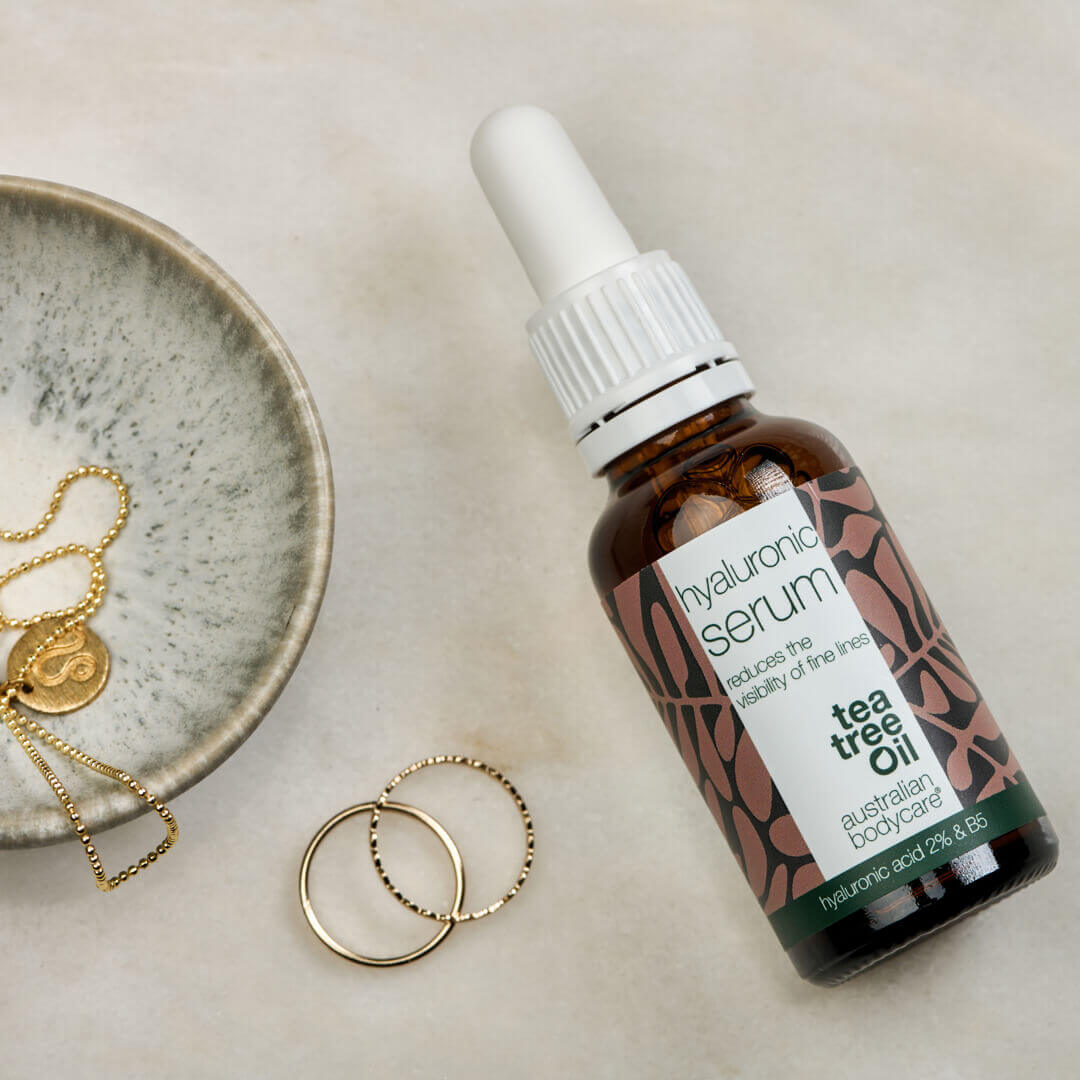 3 Hyaluronsyra Serum för lyster och fina linjer - Med hyaluronsyra 2 % och vitamin B5 för fina linjer och djupa fåror