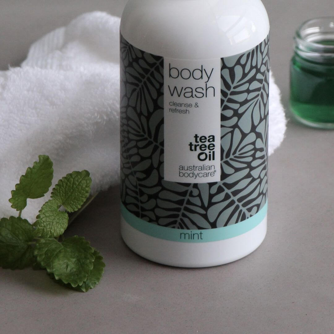 4 för 3 tea tree Body Wash 500 ml med Mint — paketerbjudande - Paketerbjudande med fyra Body Wash (500 ml): Tea tree oil Mint