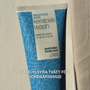 Keratosis Pilaris Duschtvål – mot keratosis pilaris och torr hud — Keratosis Pilaris Body Wash behandlar keratosis pilaris, torr och sträv hud. Med salicylsyra, niacinamid och glycerin för mjukare hud