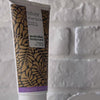 Video som visar Australian Bodycare Silver Shampoo och dess lila schampotextur.