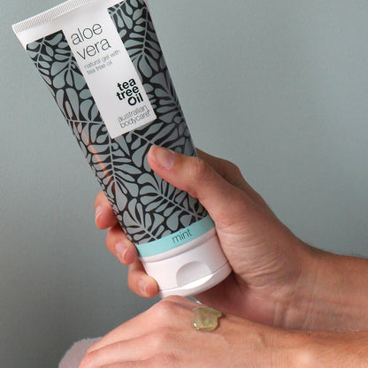 Aloe Vera gel med Tea Tree Oil - Klådstillande och svalkande gel för irriterad hud, solskadad hud och småskråmor